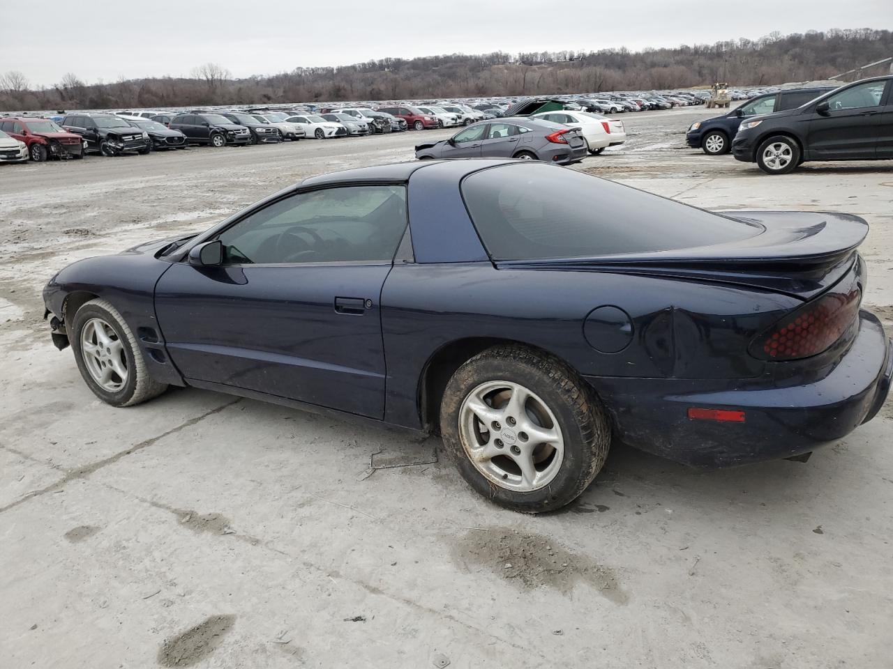 2000 Pontiac Firebird - Image 2