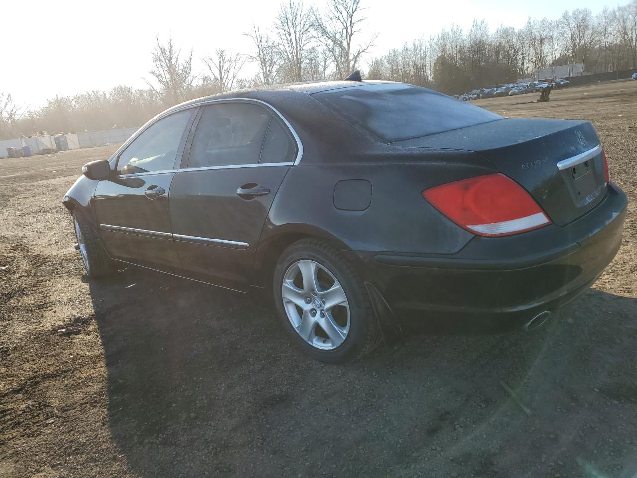 2005 Acura RL - Image 2