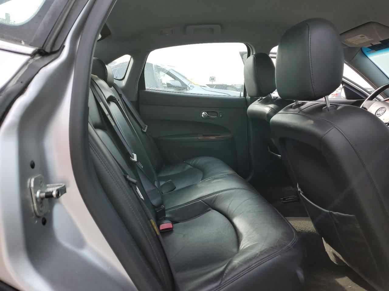 2005 Buick LaCrosse - Image 10