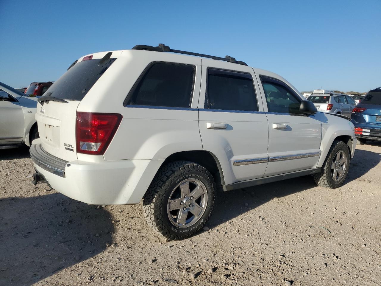 2006 Jeep Grand Cherokee - Image 3