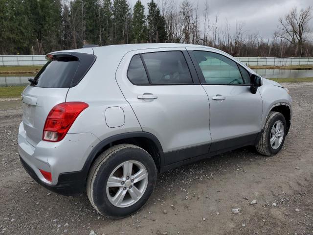  CHEVROLET TRAX 2022 Srebrny