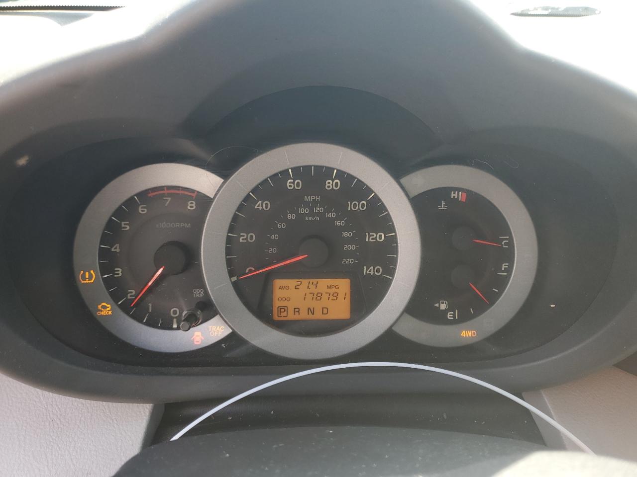 2012 Toyota RAV 4 - Image 9