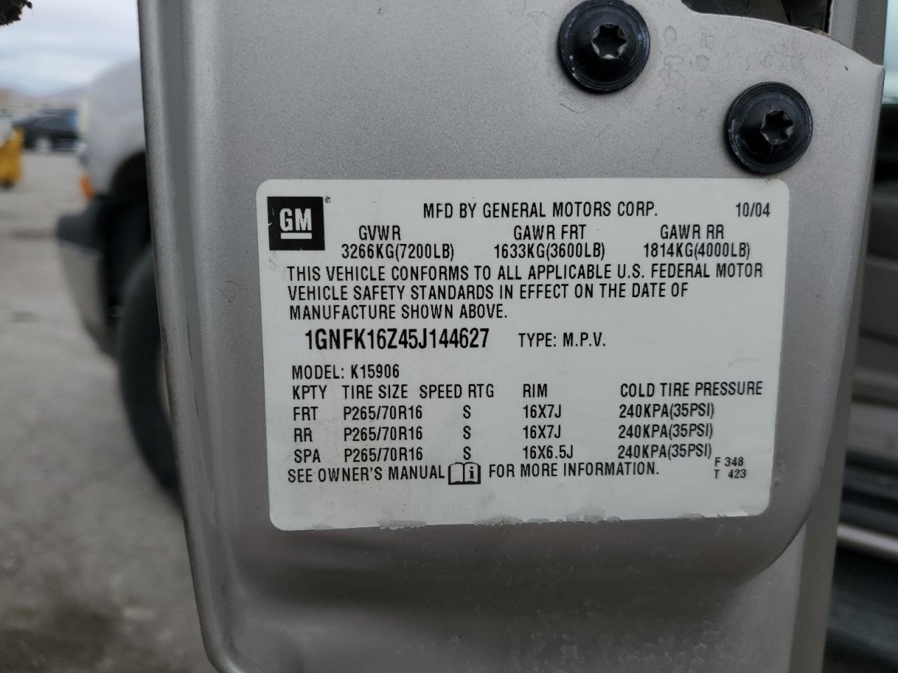 2005 Chevrolet Suburban - Image 12