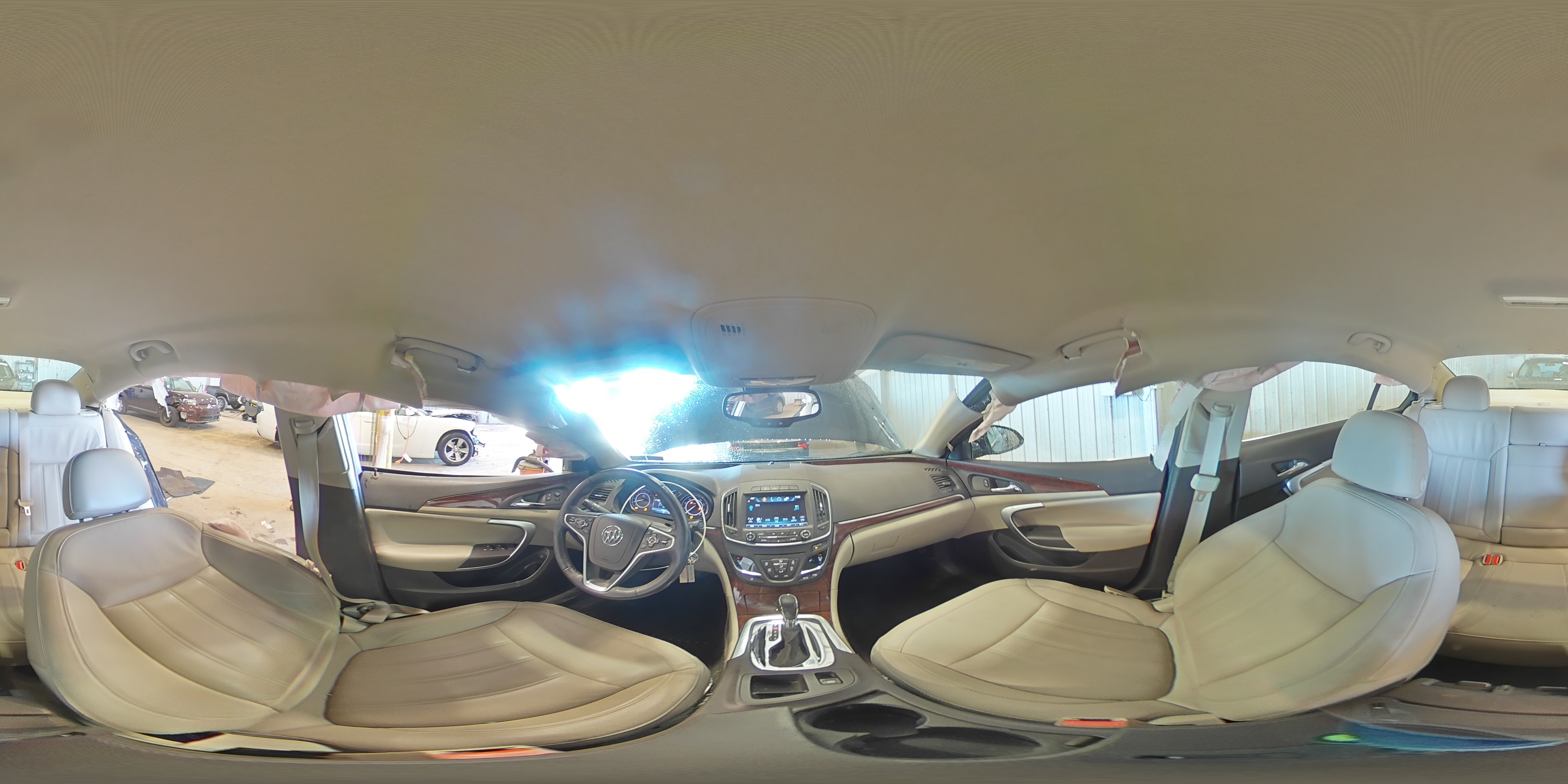 2016 Buick Regal - Image 15