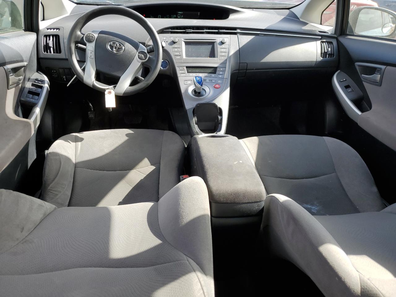 2014 Toyota Prius - Image 8