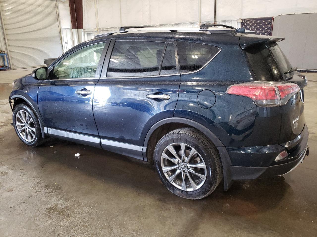 2018 Toyota RAV 4 - Image 2