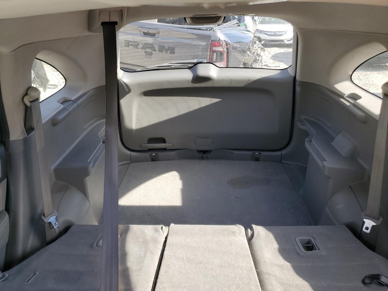 2010 Honda CR-V - Image 10