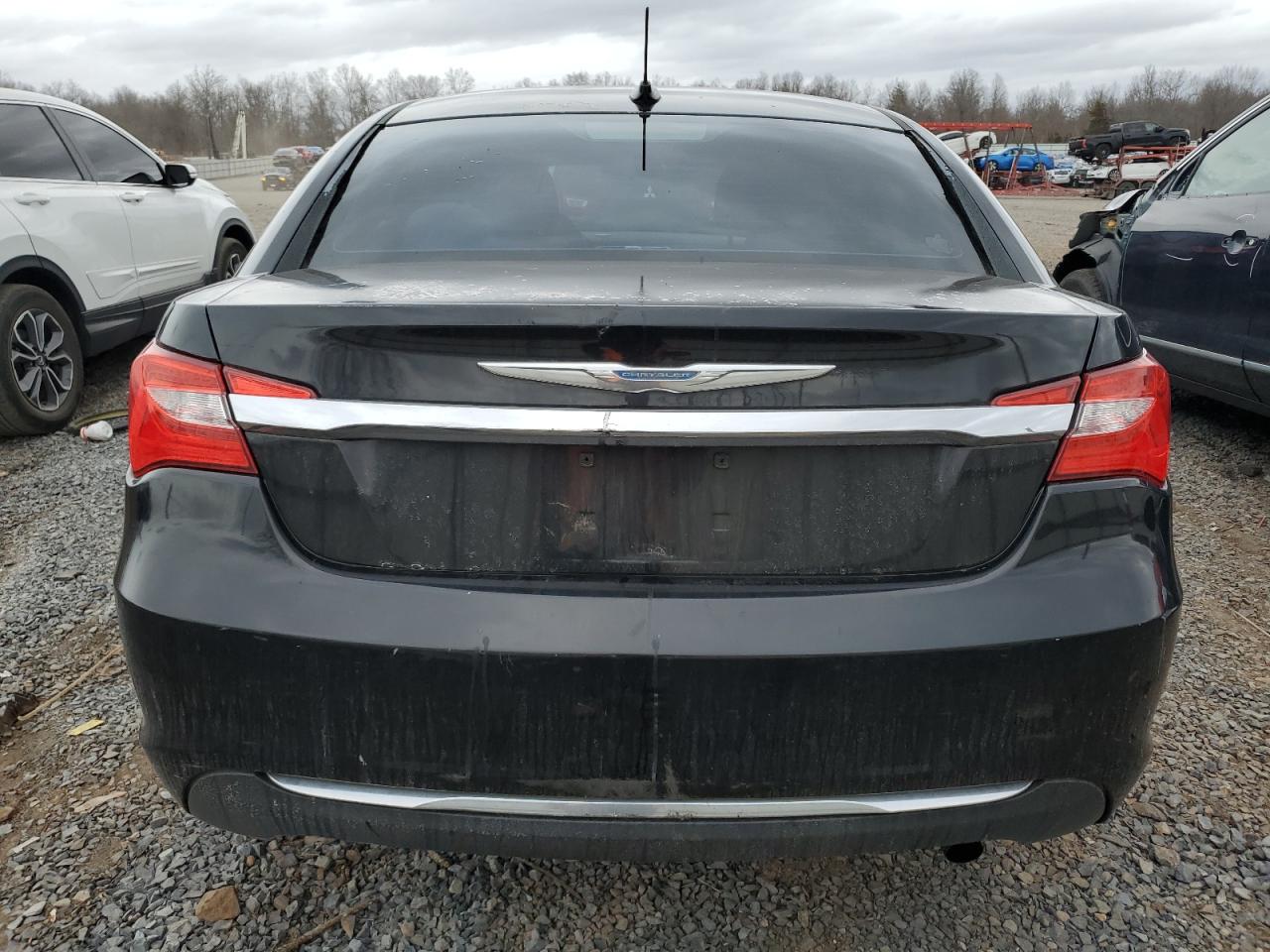 2012 Chrysler 200 - Image 6