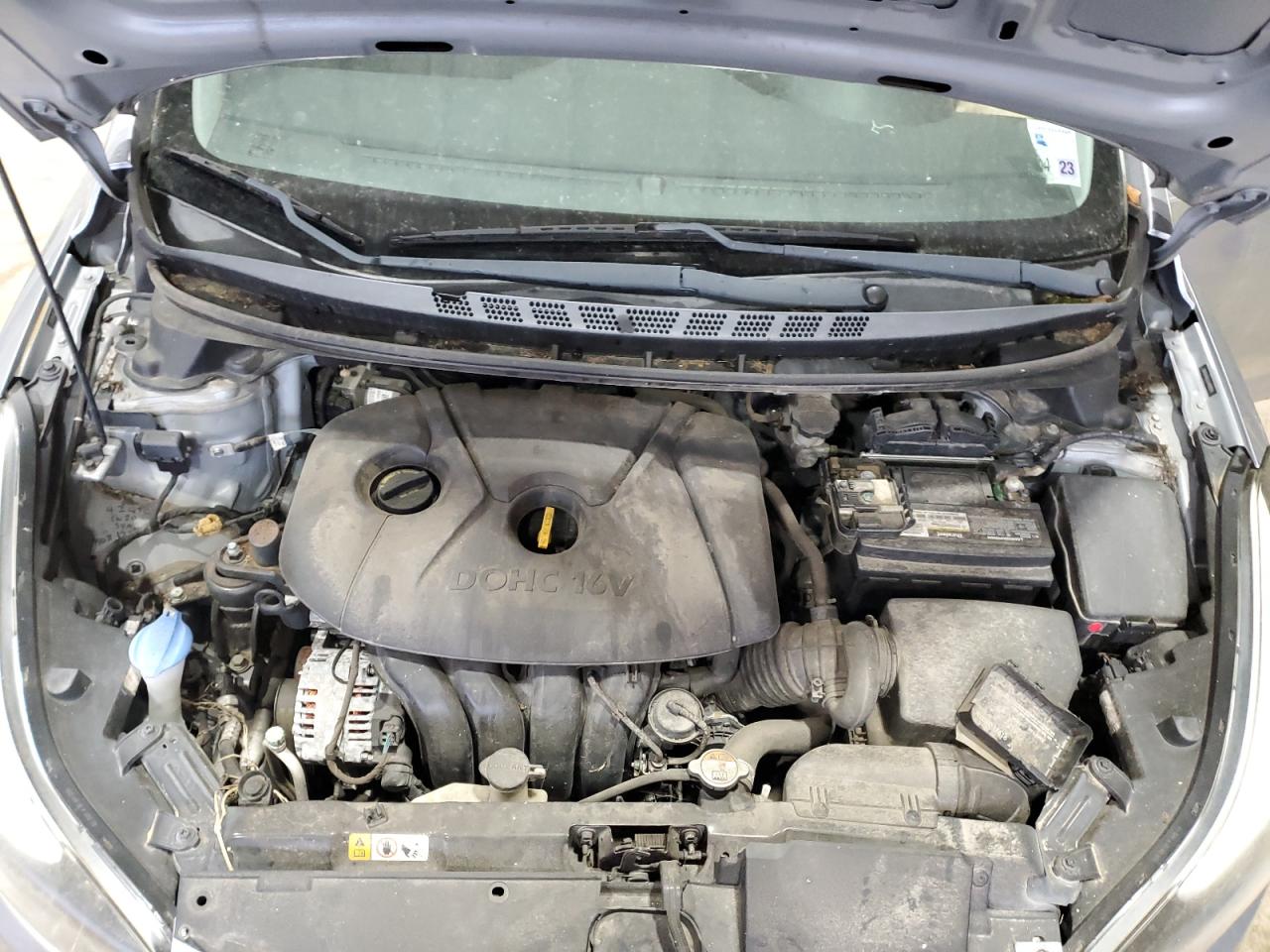2016 Hyundai Elantra - Image 11