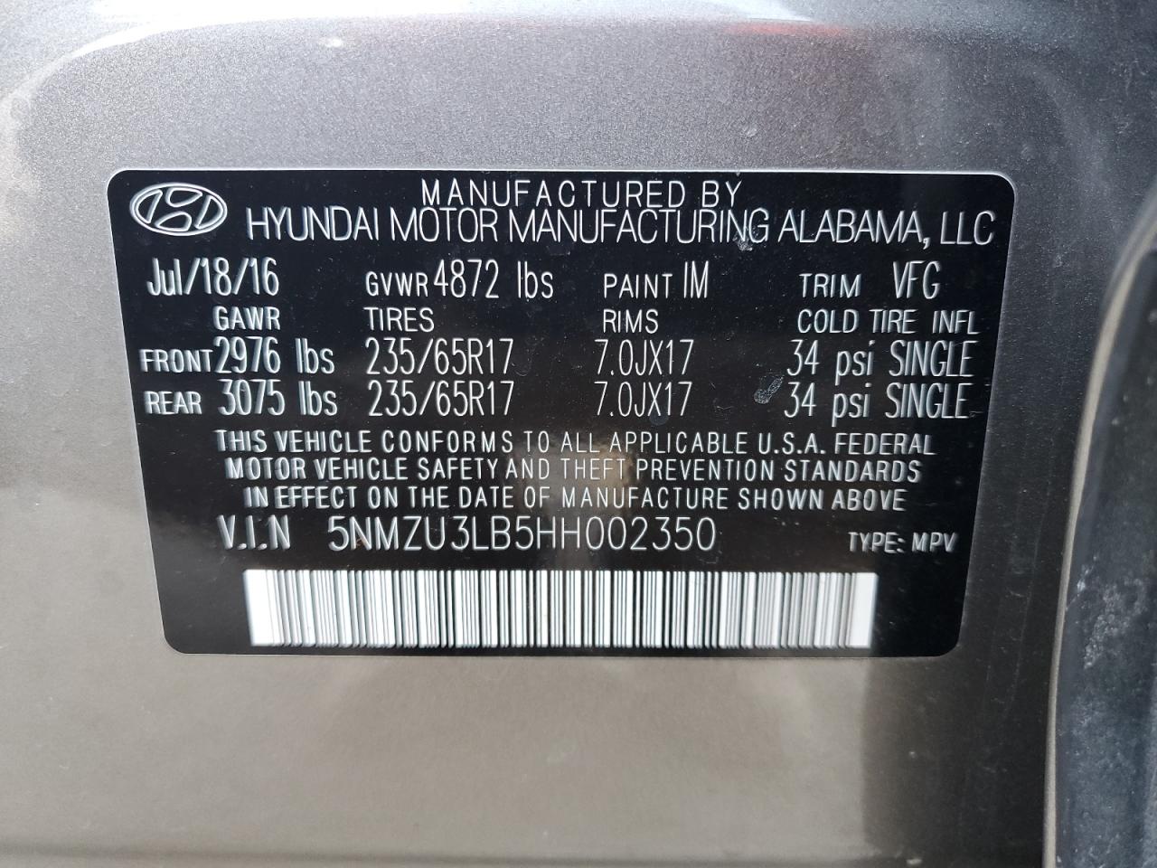 2017 Hyundai Santa Fe - Image 13