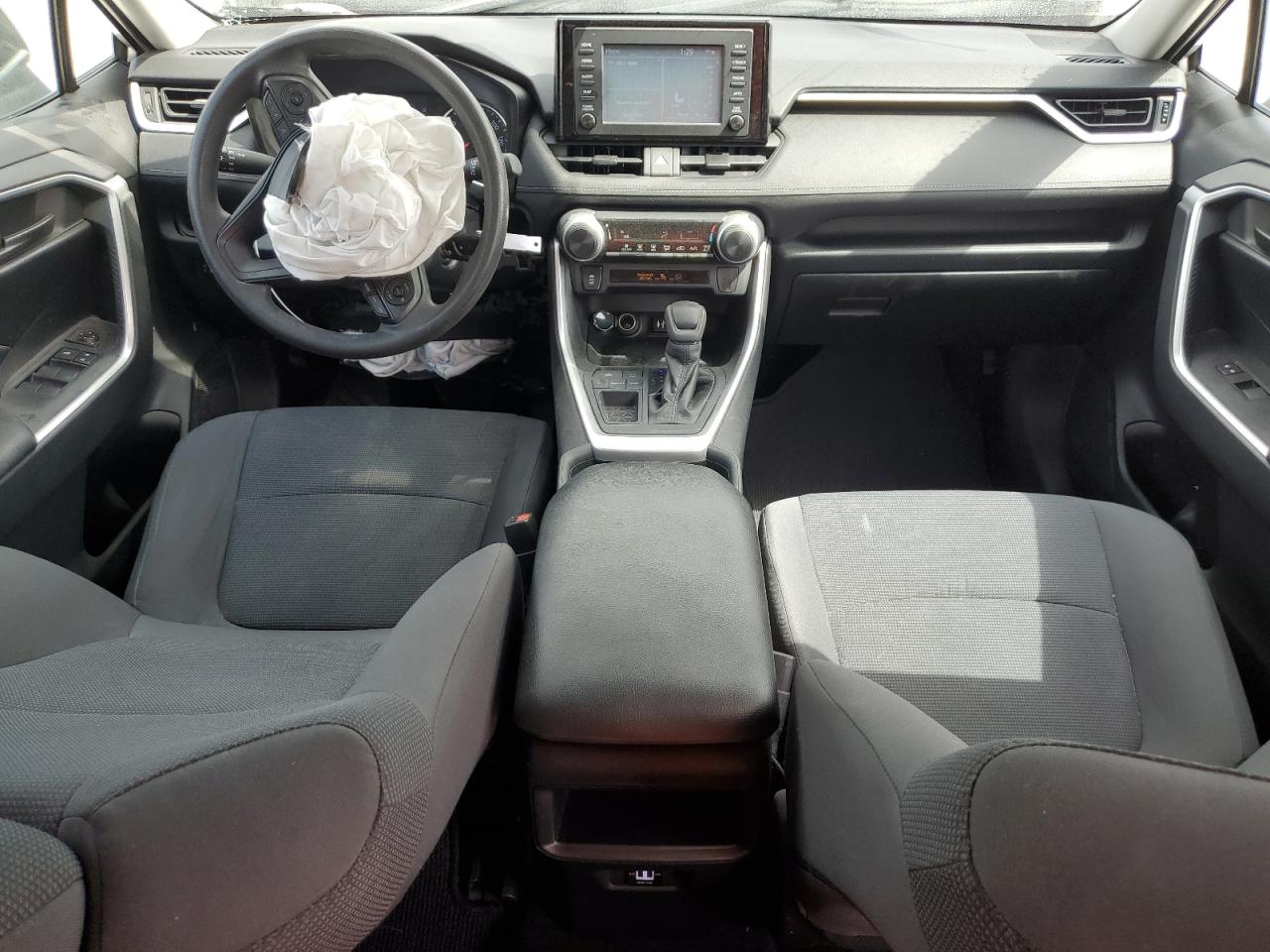 2019 Toyota RAV 4 - Image 8