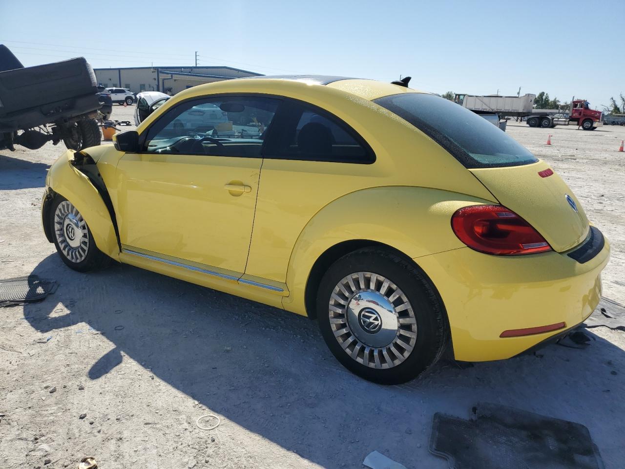 2013 Volkswagen Beetle - Image 2