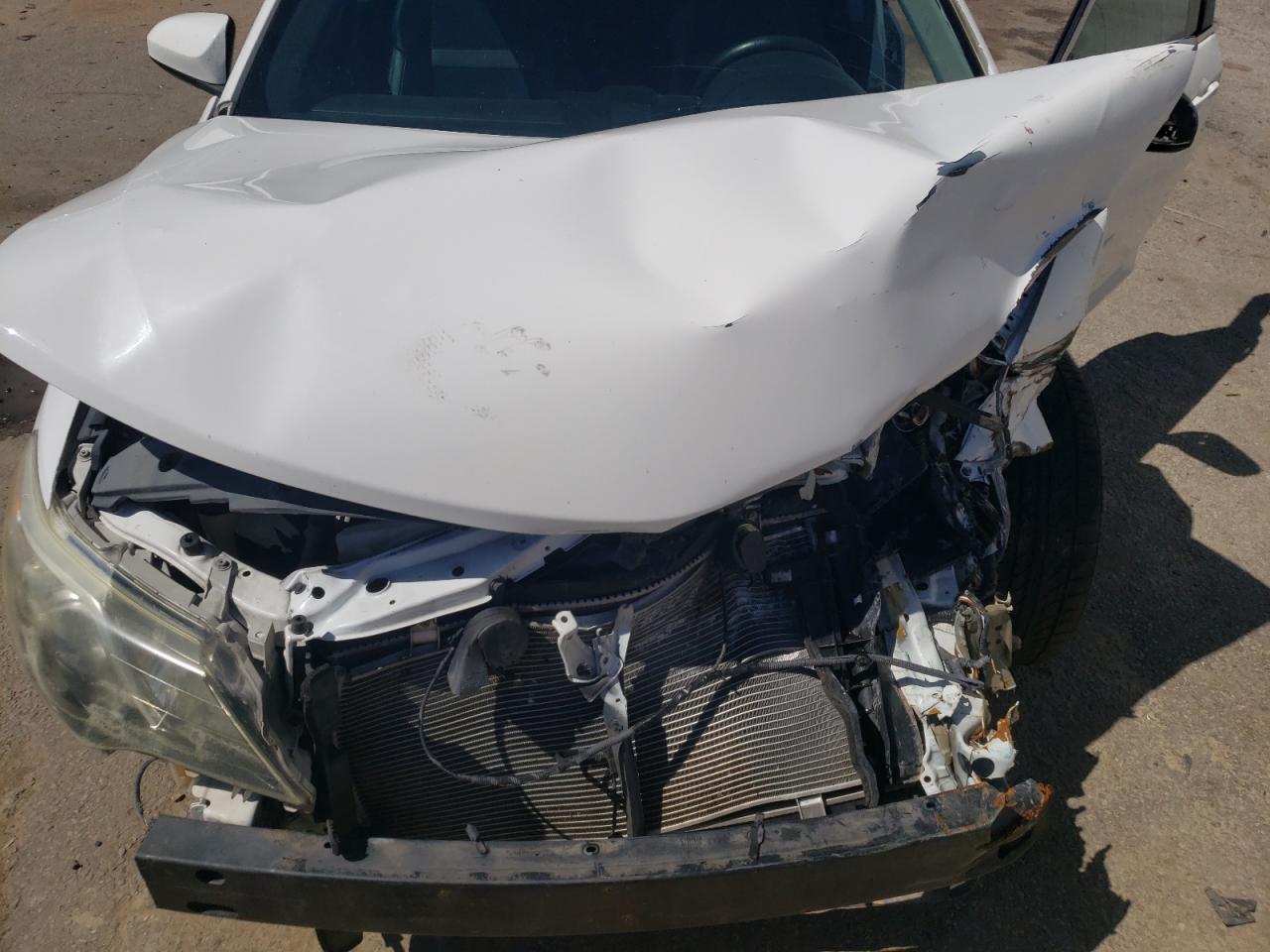 2013 Toyota Camry - Image 11
