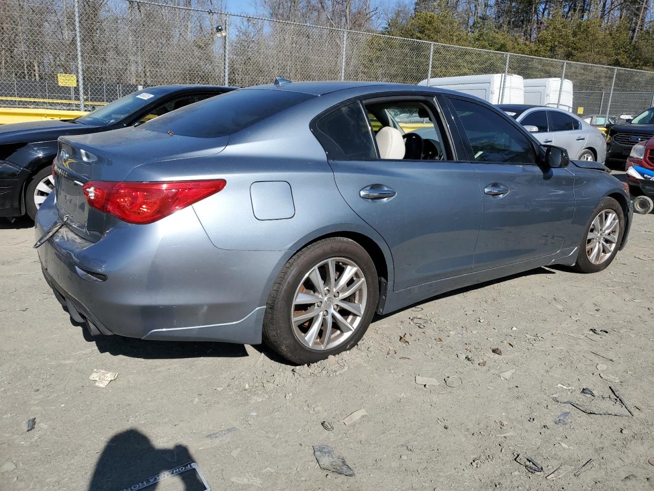 2015 Infiniti Q50 - Image 3
