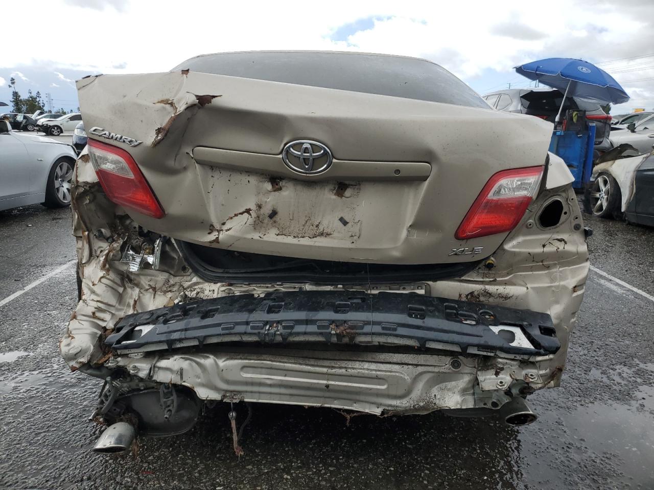 2009 Toyota Camry - Image 6