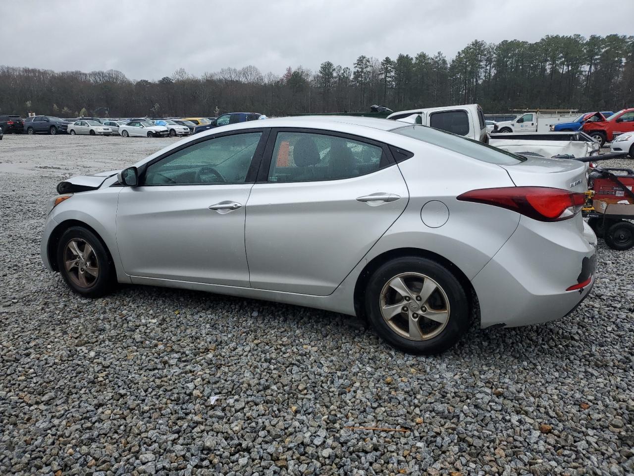 2015 Hyundai Elantra - Image 2