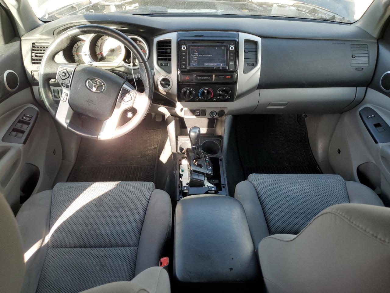 2015 Toyota Tacoma - Image 8