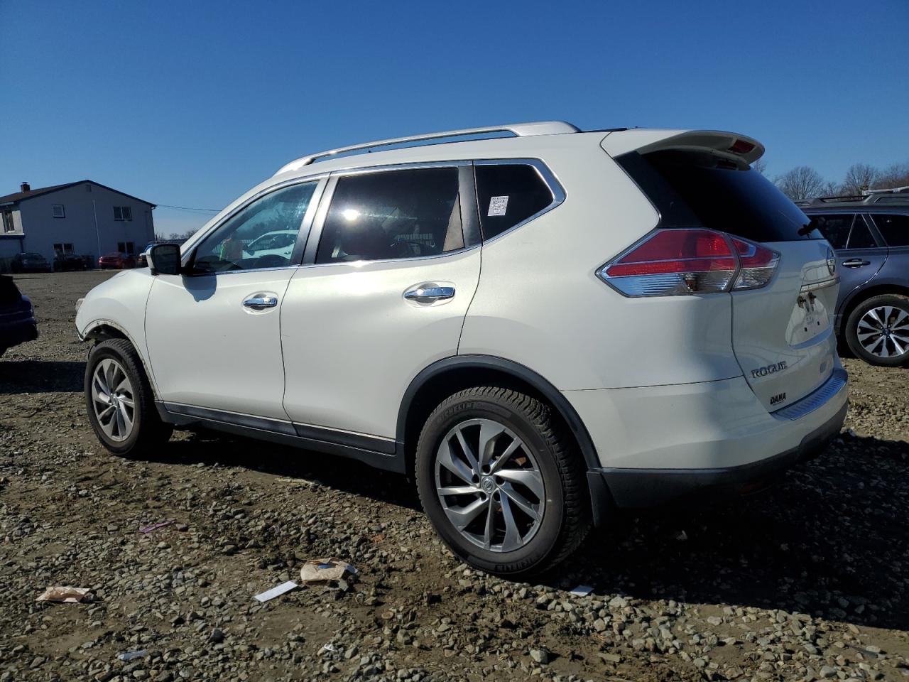 2014 Nissan Rogue - Image 2