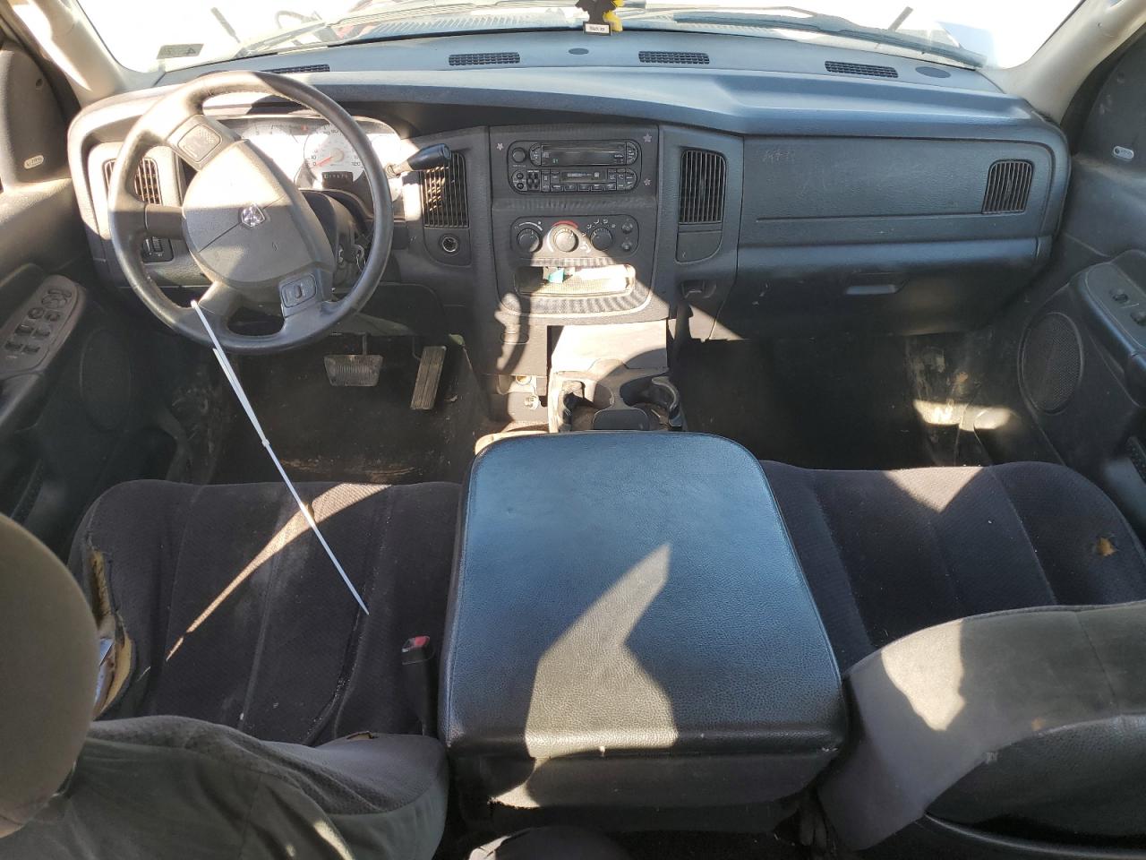 2004 Dodge RAM - Image 8