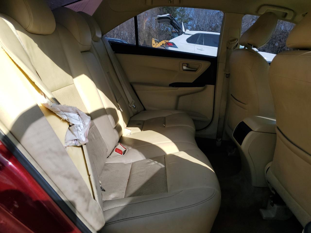 2016 Toyota Camry - Image 10