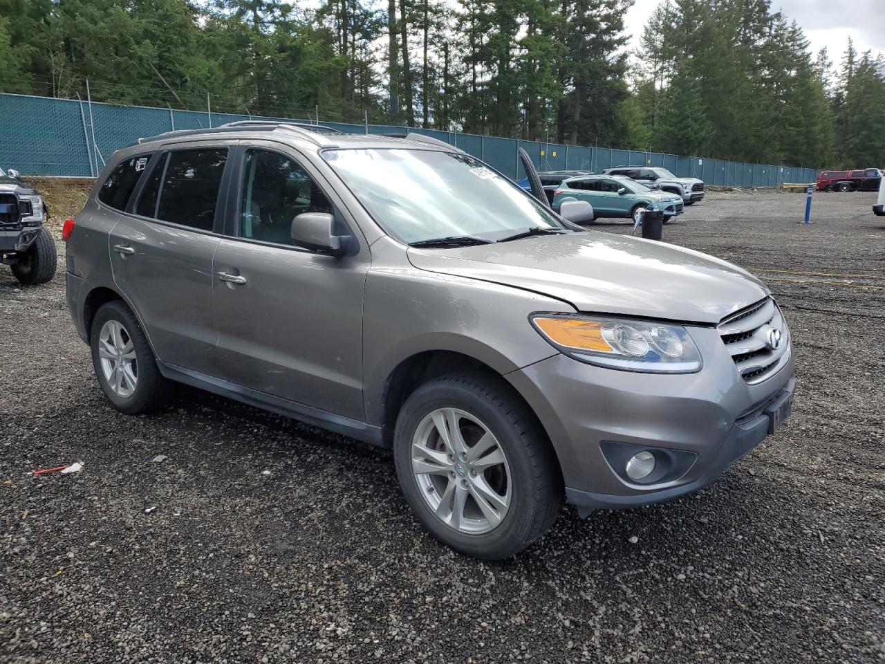 2012 Hyundai Santa Fe - Image 4