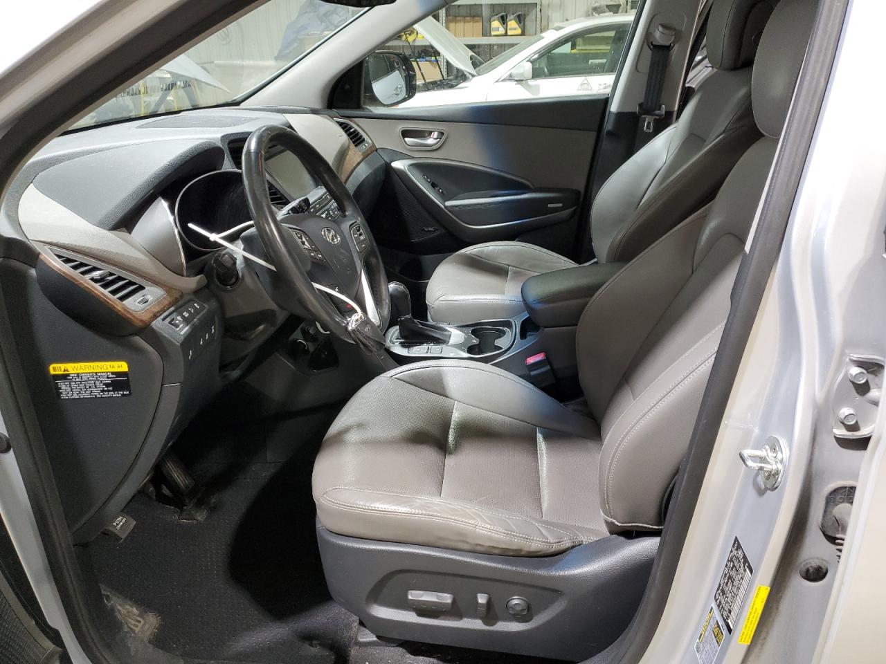 2017 Hyundai Santa Fe - Image 7