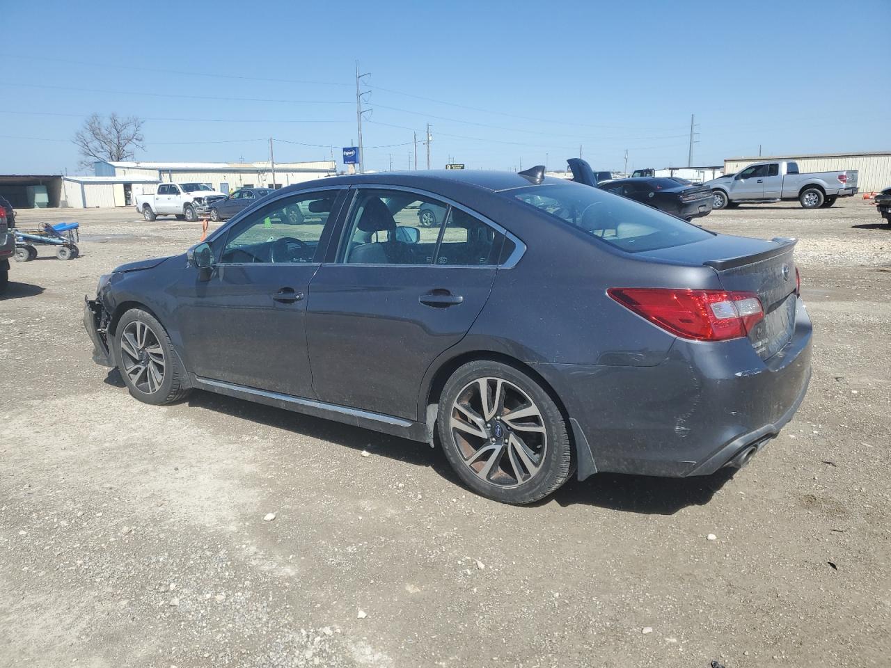 2018 Subaru Legacy - Image 2