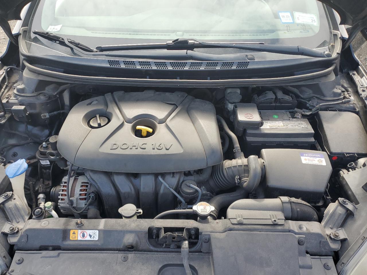 2014 Hyundai Elantra - Image 11