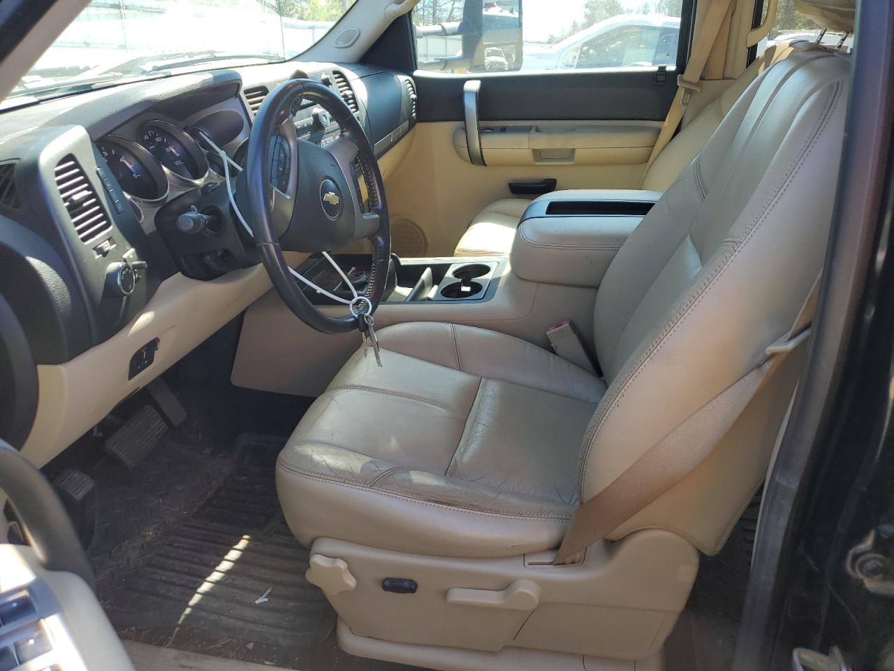 2008 Chevrolet Silverado - Image 7