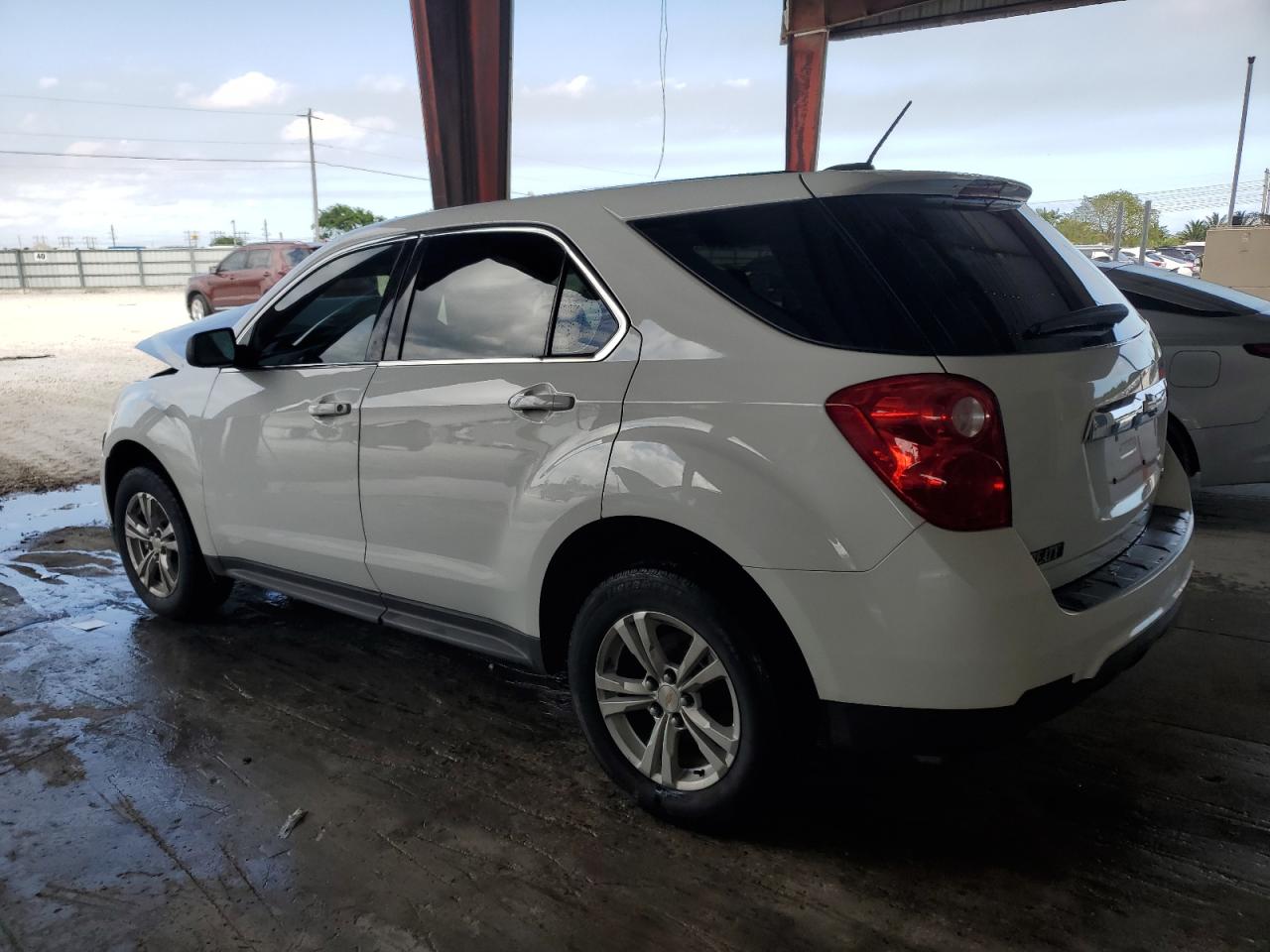 2015 Chevrolet Equinox - Image 2