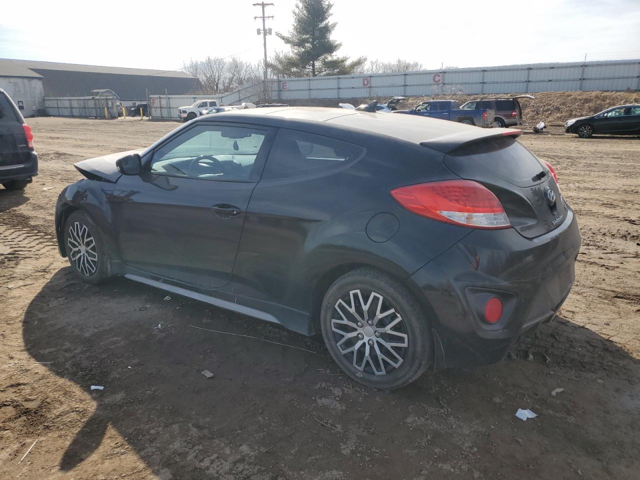 2016 Hyundai Veloster - Image 2