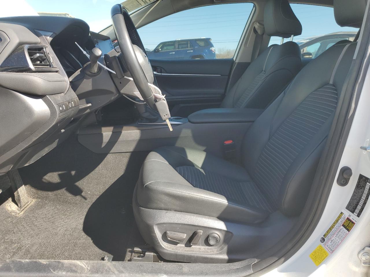 2022 Toyota Camry - Image 7