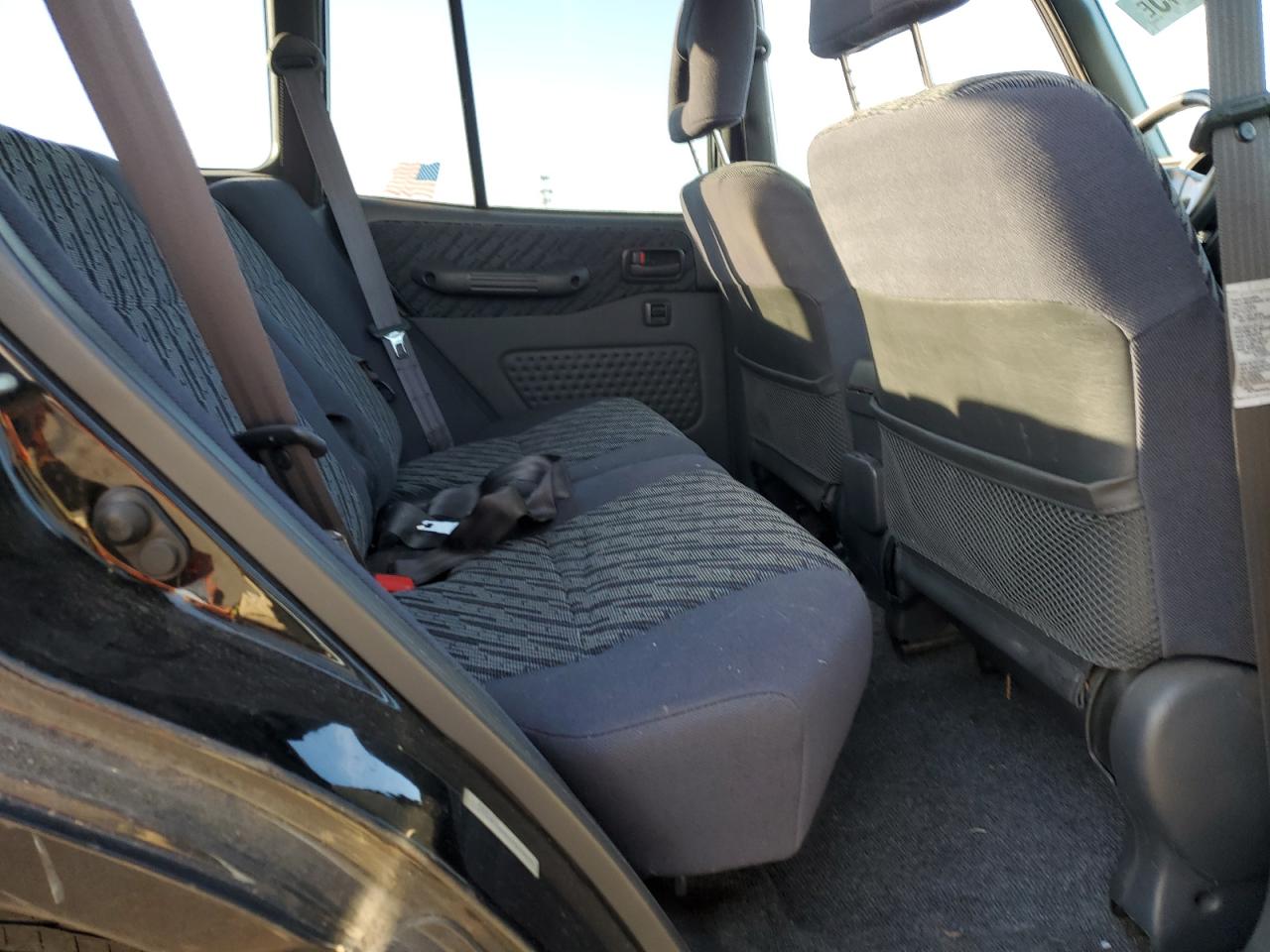 2000 Toyota RAV 4 - Image 10