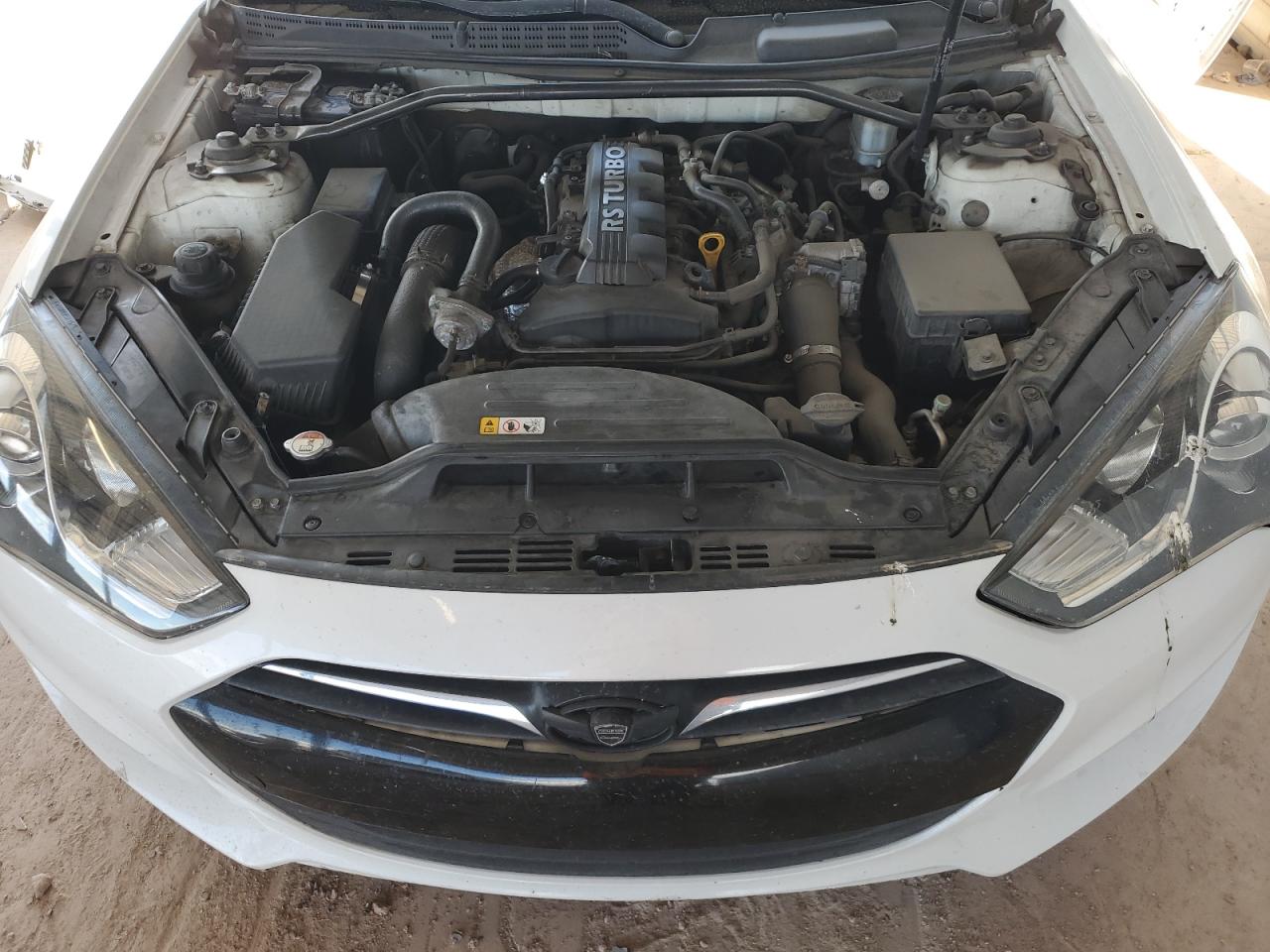 2013 Hyundai Genesis - Image 13