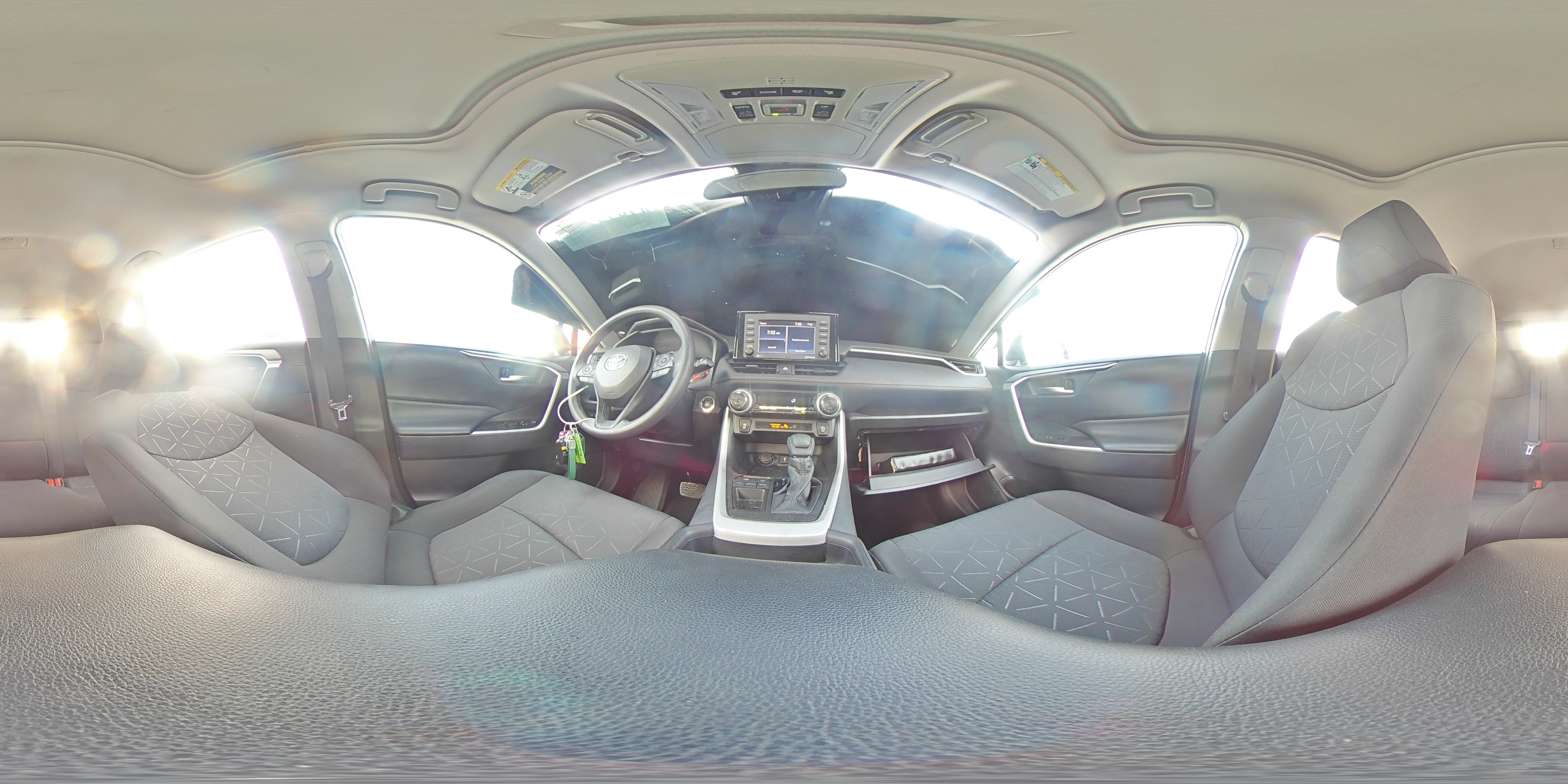 2021 Toyota RAV 4 - Image 16