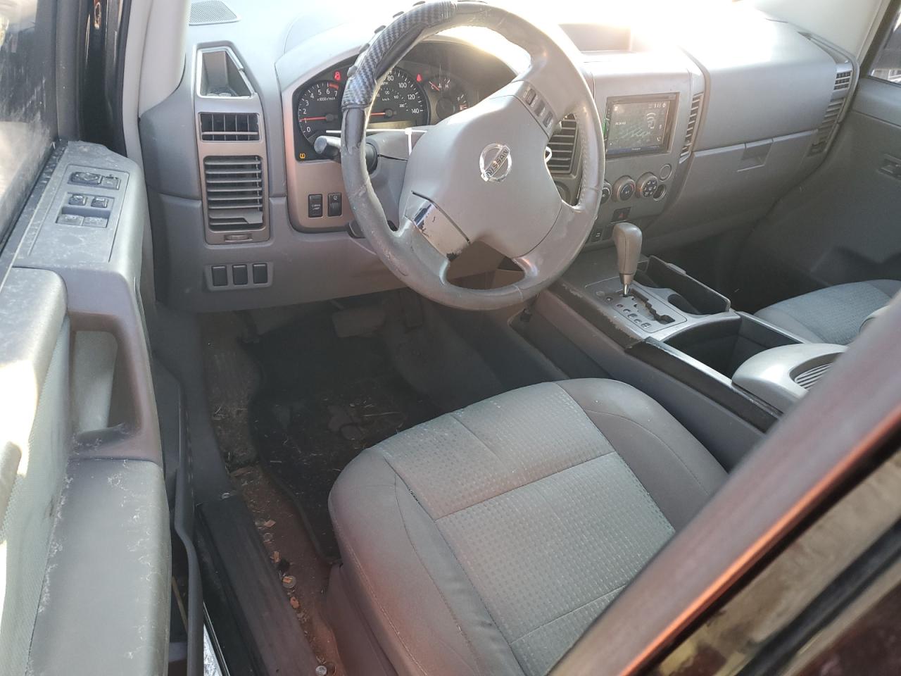 2005 Nissan Titan - Image 8