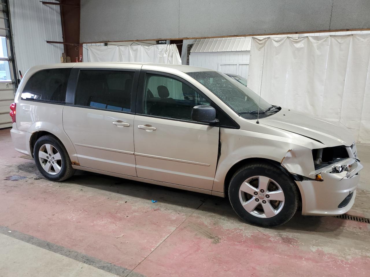 2013 Dodge Caravan - Image 4