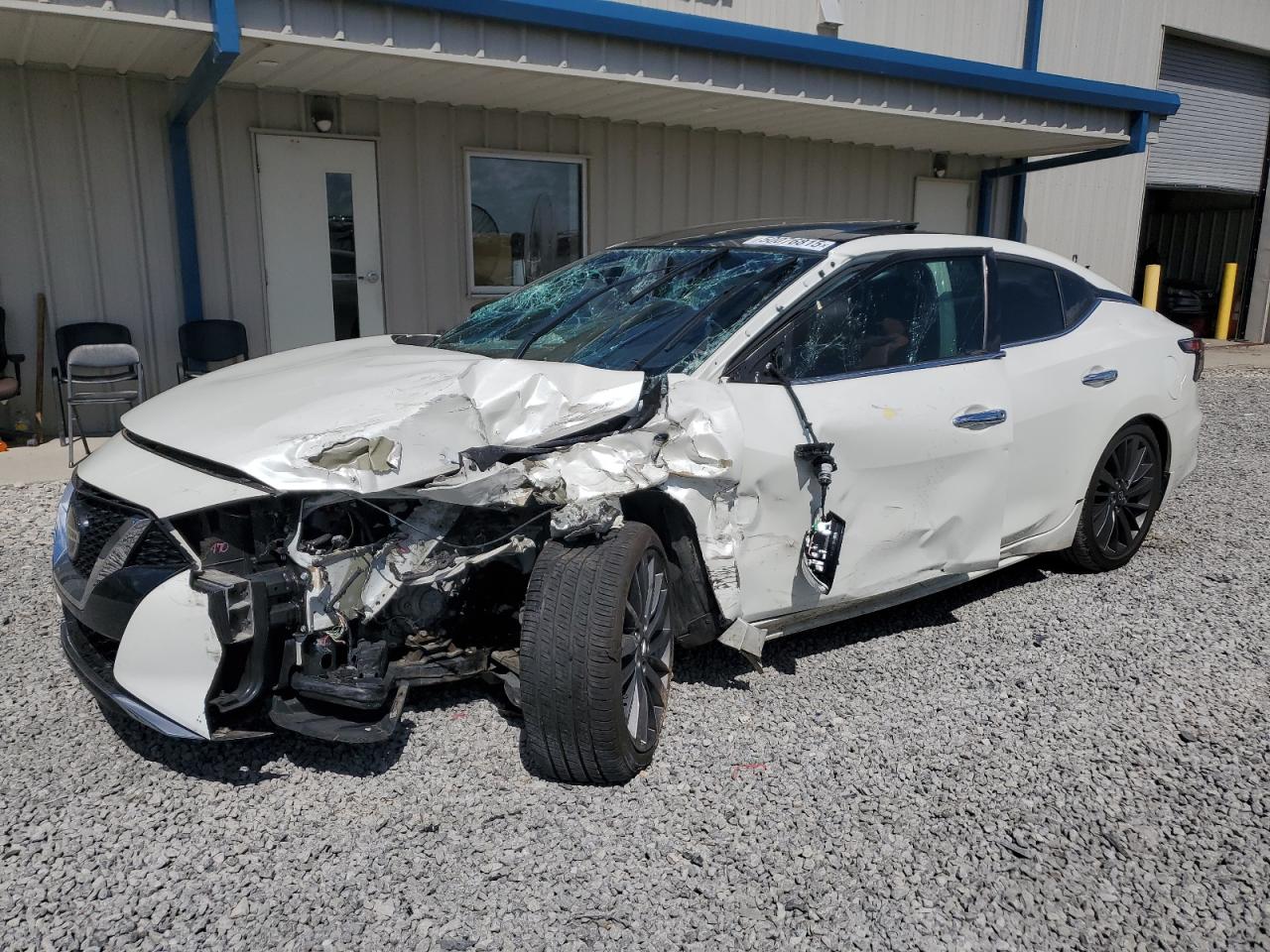 2020 Nissan Maxima Platinum na sprzedaż w Earlington, KY - Front End