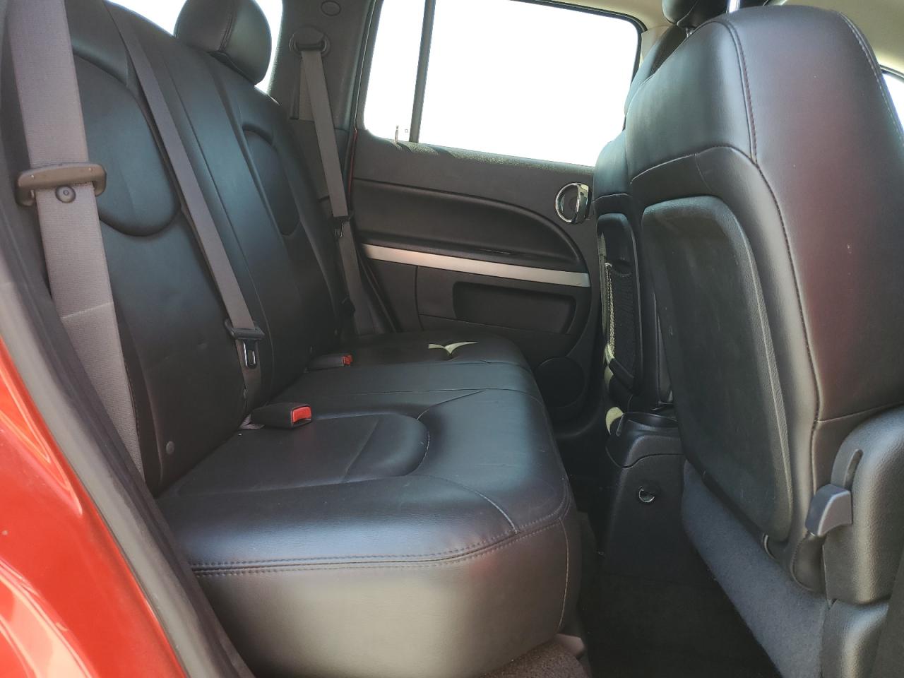 2009 Chevrolet HHR - Image 11