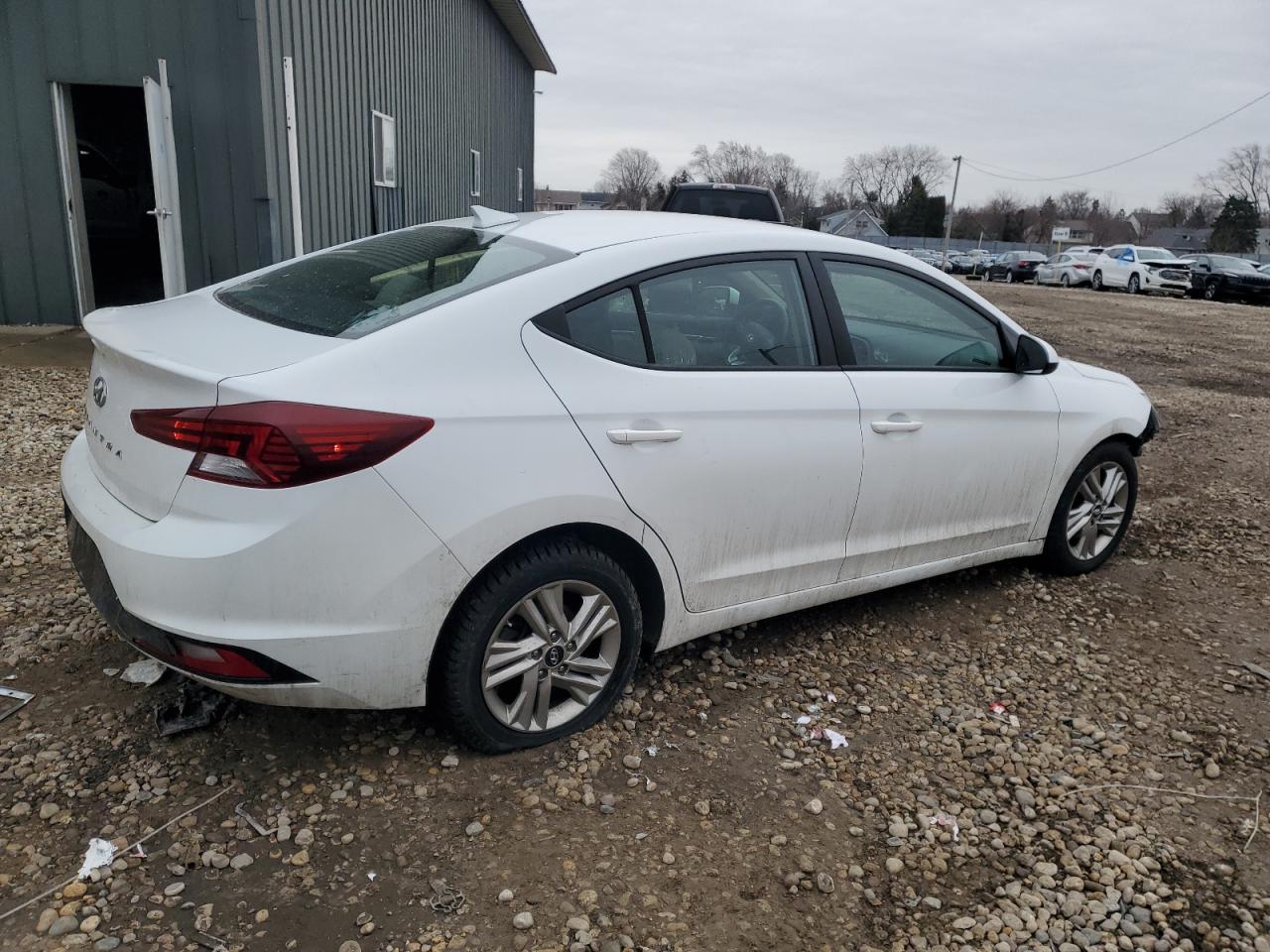 2019 Hyundai Elantra - Image 3