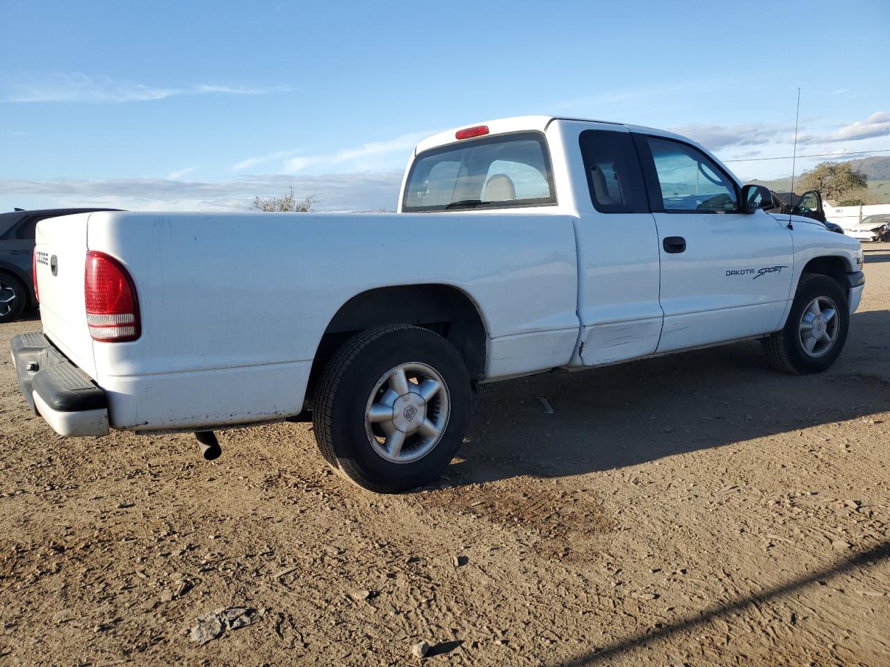2000 Dodge Dakota - Image 3
