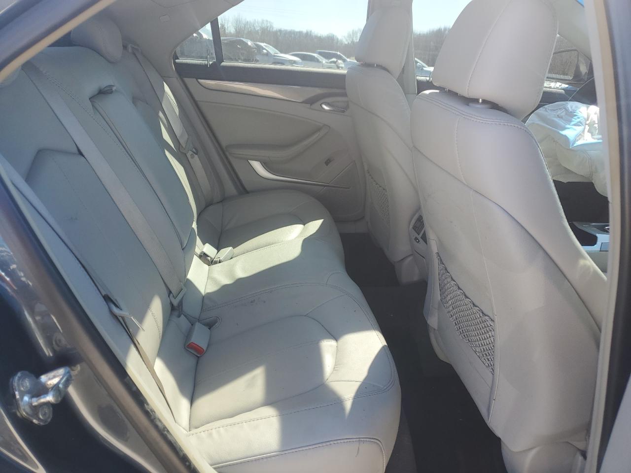 2011 Cadillac CTS - Image 10