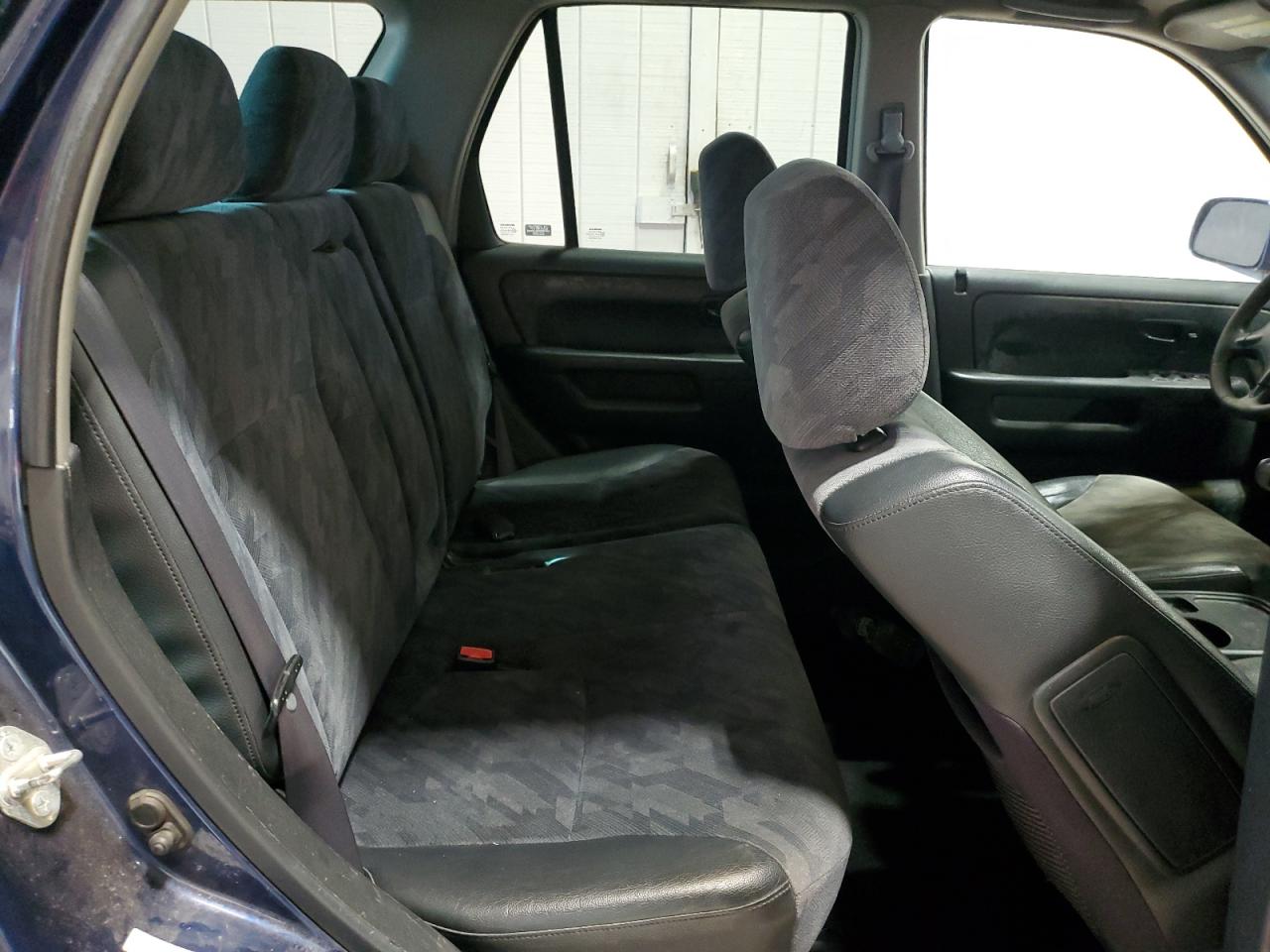 2003 Honda CR-V - Image 11