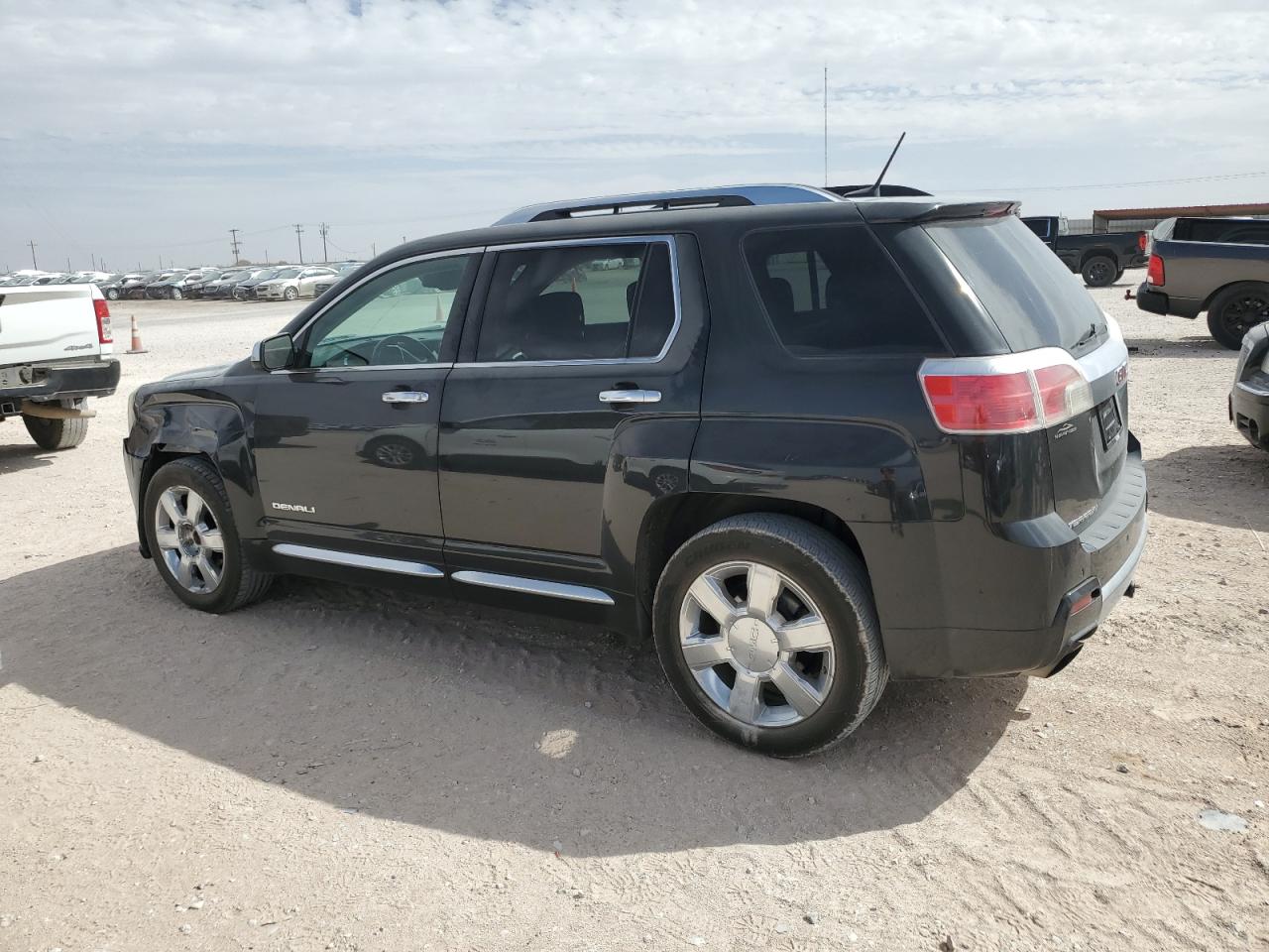 2013 GMC Terrain - Image 2