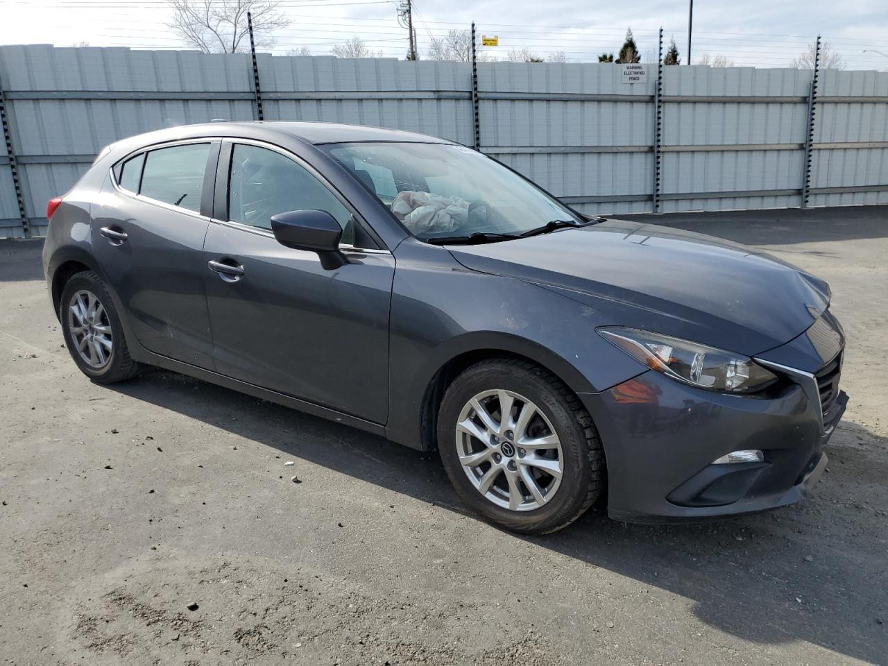 2014 Mazda 3 - Image 4