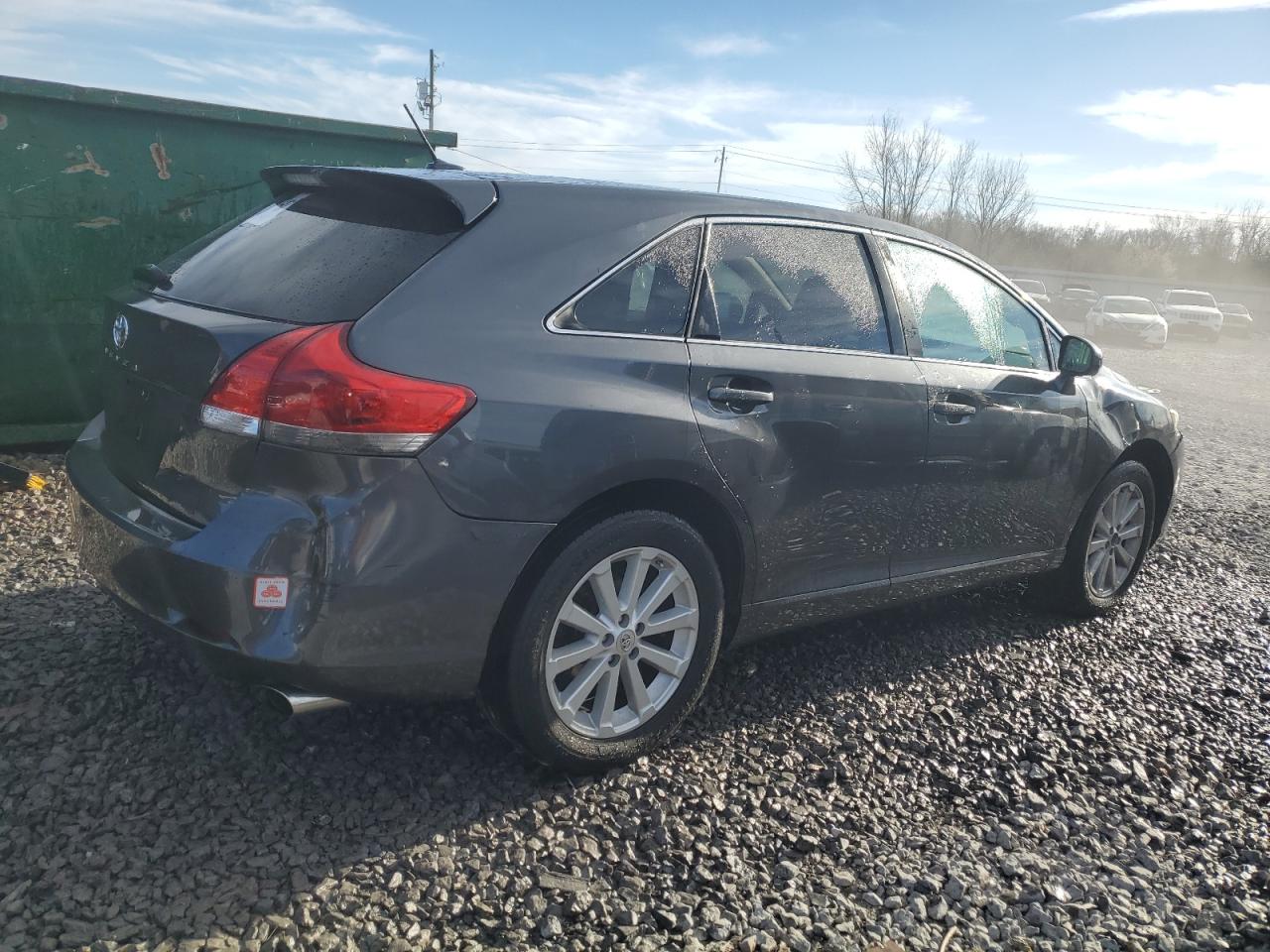 2011 Toyota Venza - Image 3