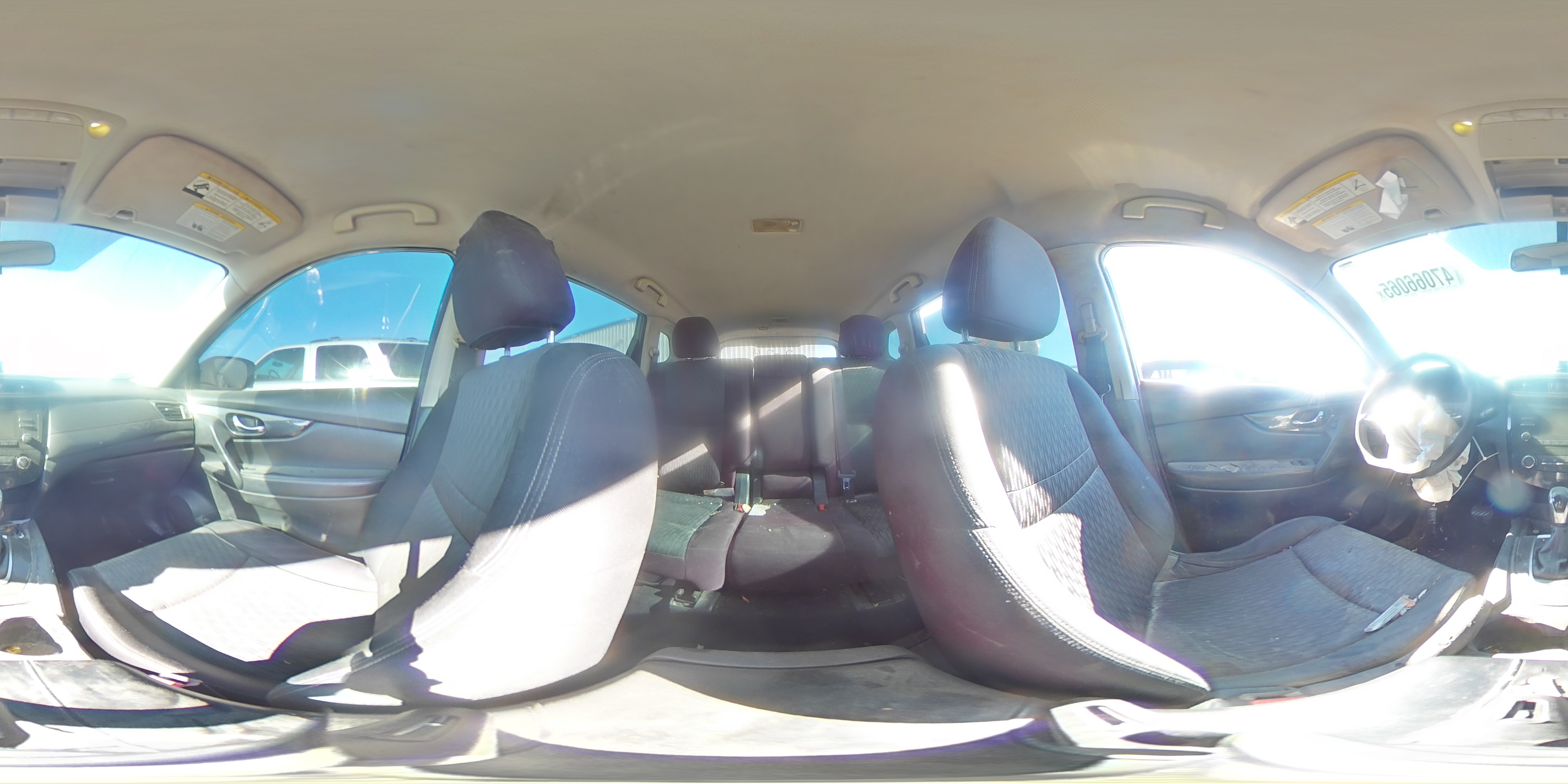 2017 Nissan Rogue - Image 13