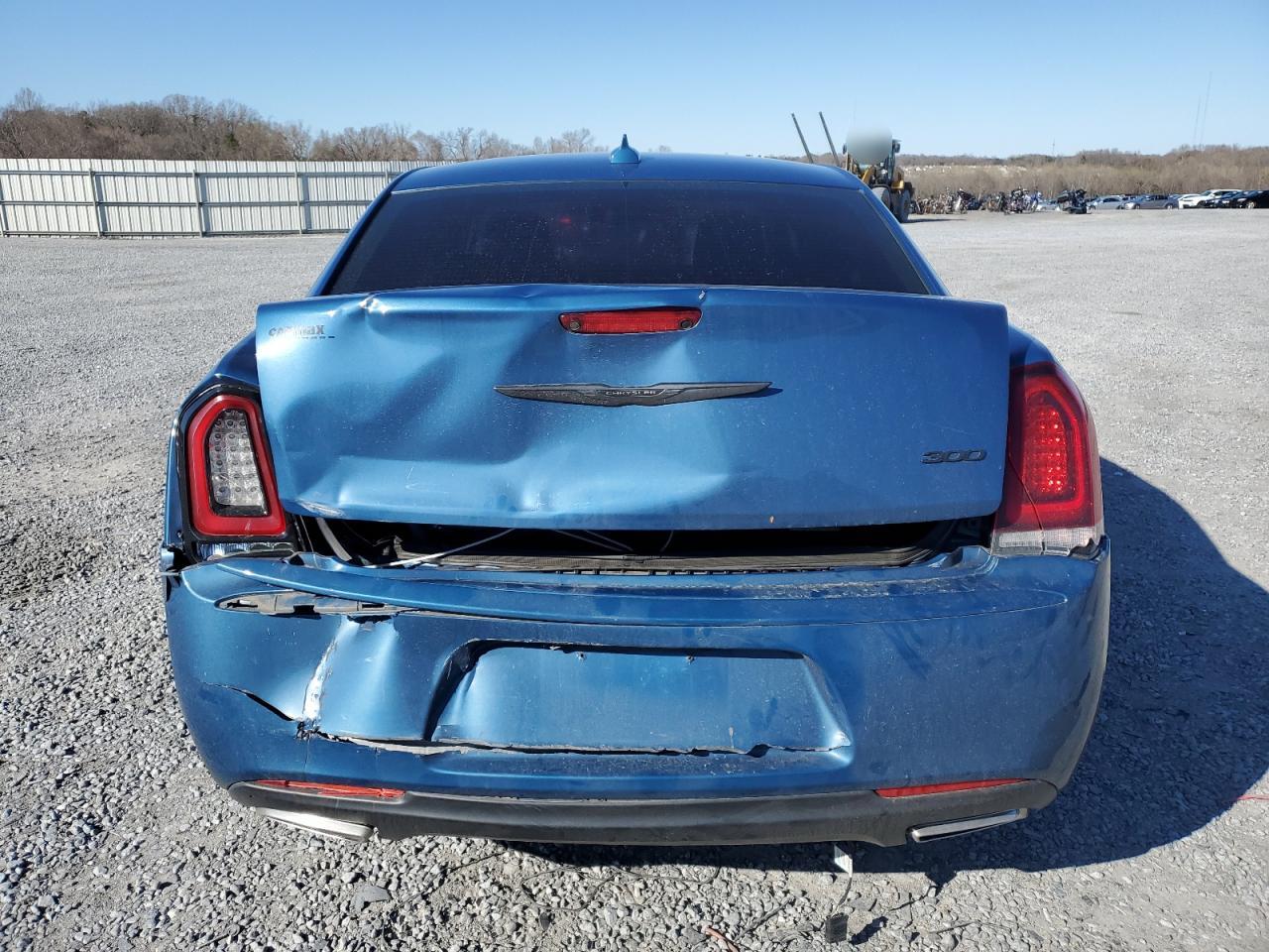 2021 Chrysler 300 - Image 6