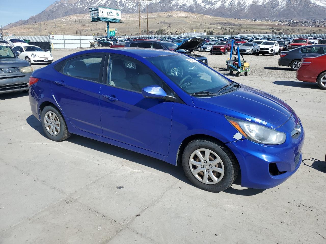 2013 Hyundai Accent - Image 4