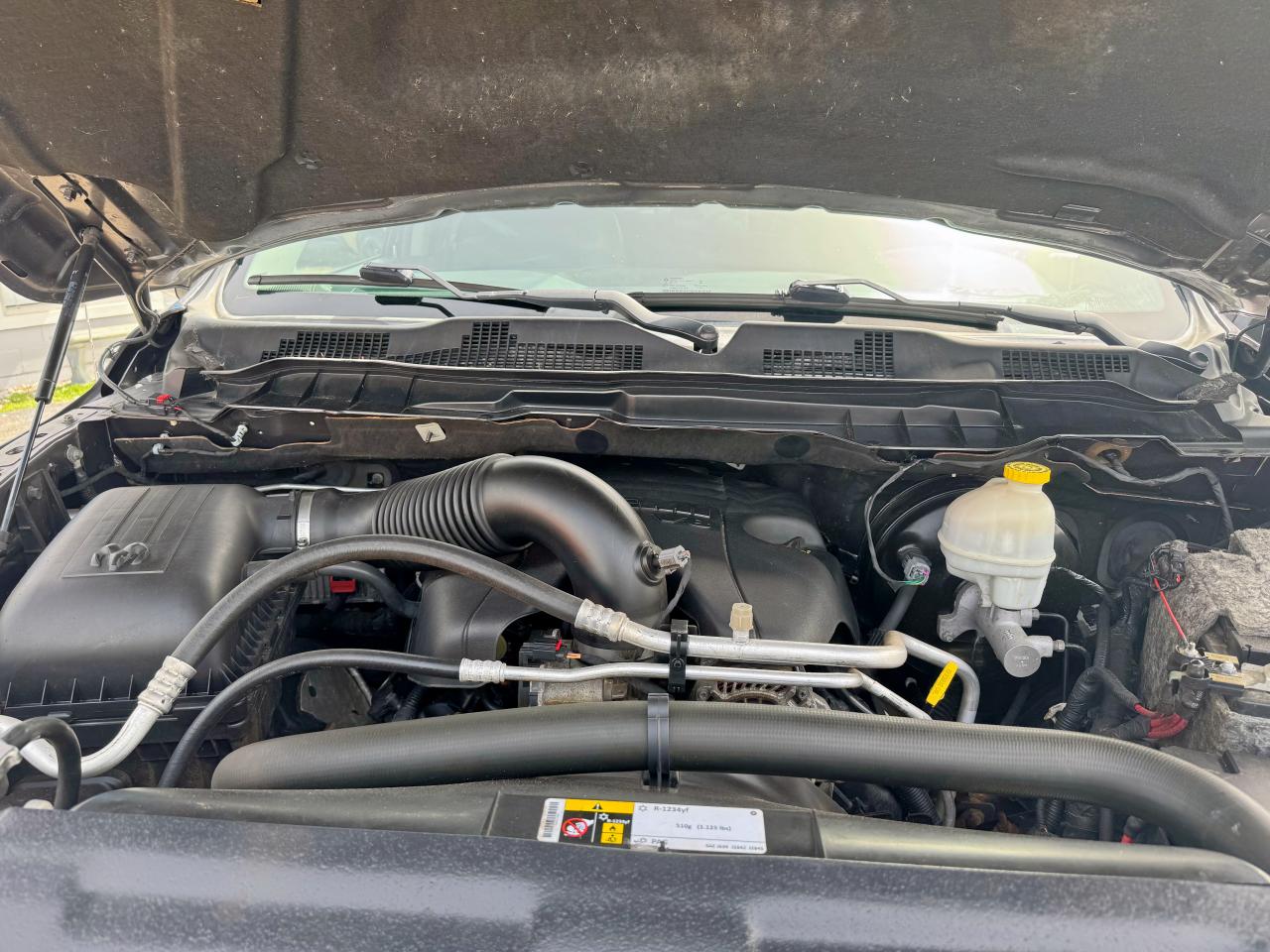 2016 RAM 1500 - Image 7